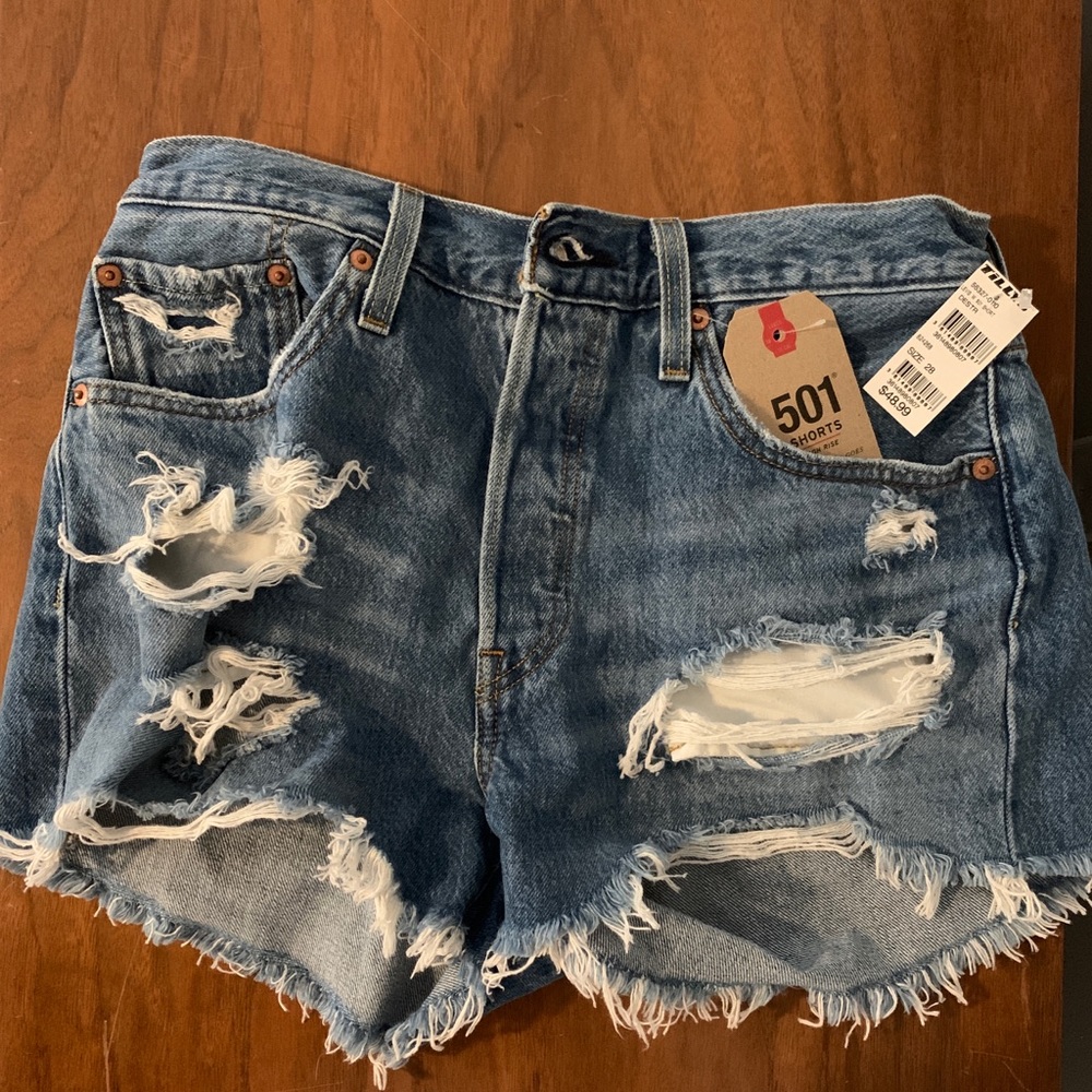 NWT LEVIS 501 High Waisted Jean Shorts